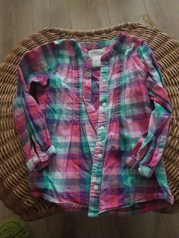 Joli chemisier a carreaux