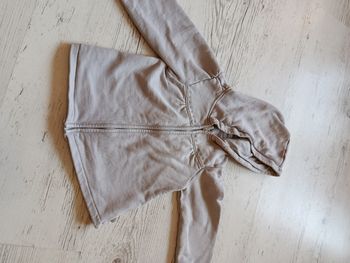 Sweat à capuche 23 mois