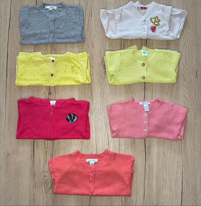 Lot de 7 gilets