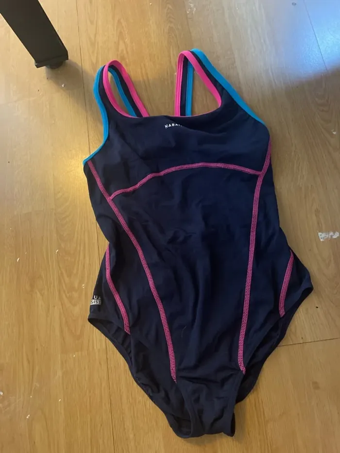 Maillot de bain une pièce nabaiji fille 12/13 ans