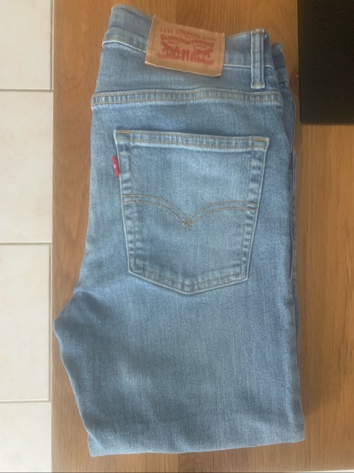 Jean Levis 510 / 16 ans