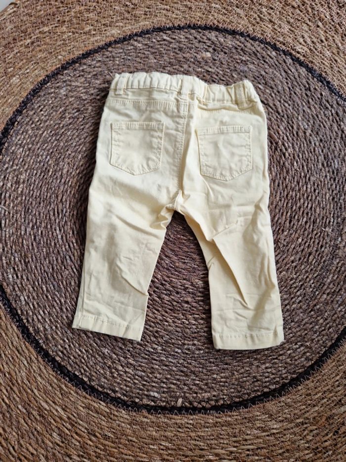 Joli pantalon taille 6 mois - photo numéro 2