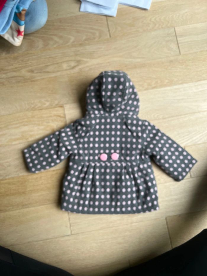 Manteau fille c&a - 12 mois gris avec des pois rose neuf avec étiquette - photo numéro 4