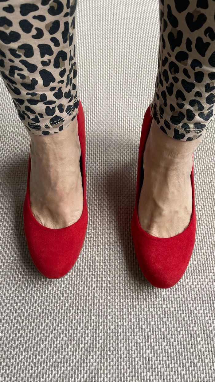 Escarpins en dain rouge à talons 39 Marco tozzi - photo numéro 4