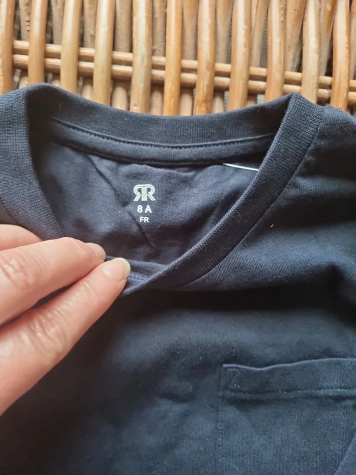 Lot sweat shirt + T shirt la Redoute 8 ans - photo numéro 8