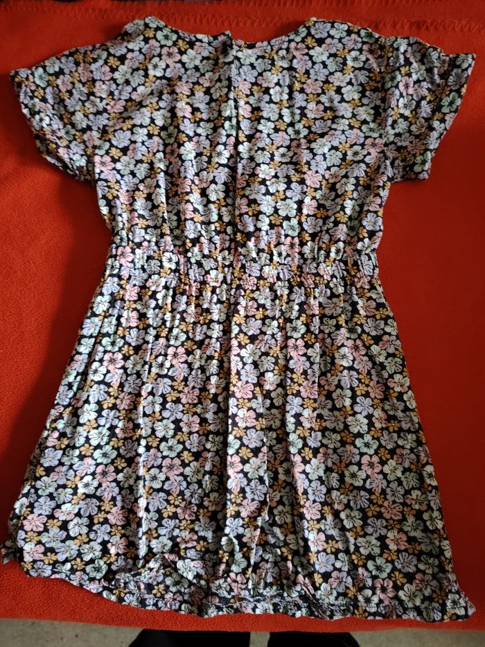 Robe fleurie - photo numéro 2