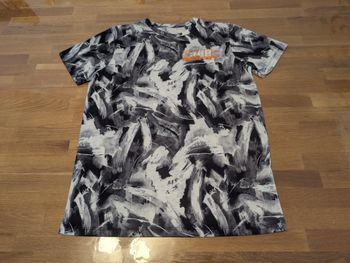 T-shirt garçon 12 -13 ans 158 cm Primark 
