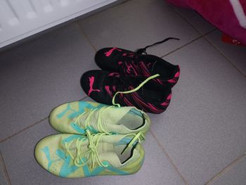 Lot paires de crampons taille 32