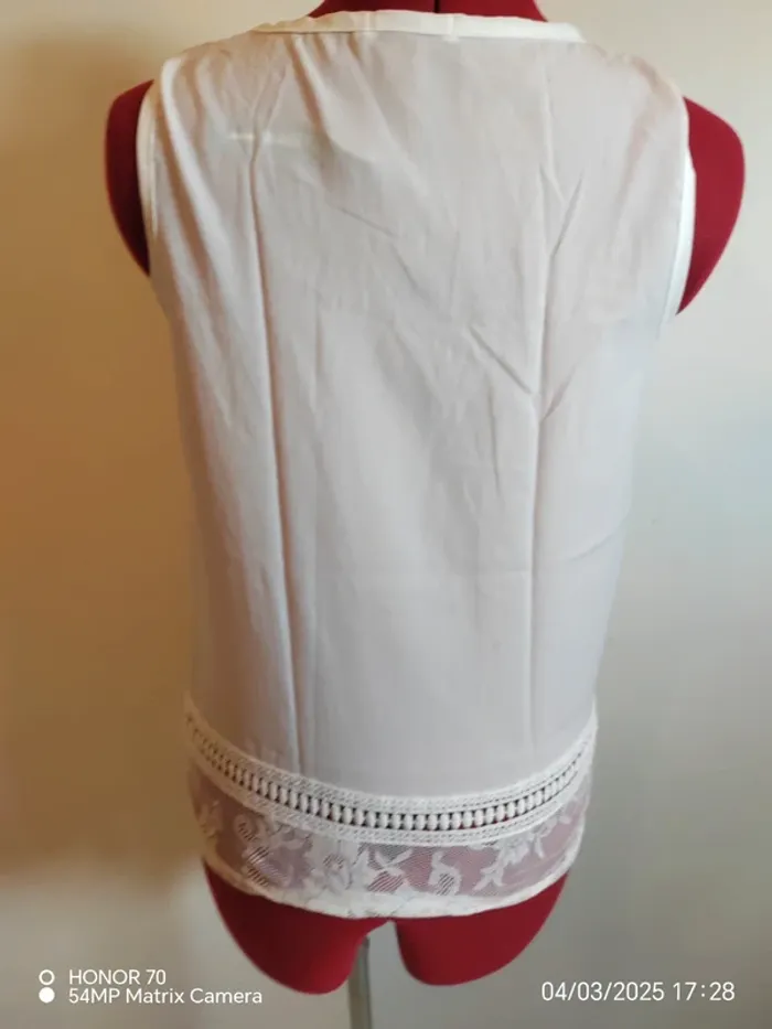 T shirt dentelle - photo numéro 3