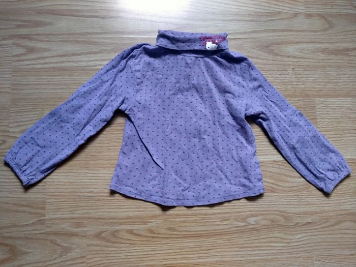 Sous pull violet. Hello Kitty. Taille 3 - 4 ans - photo numéro 2