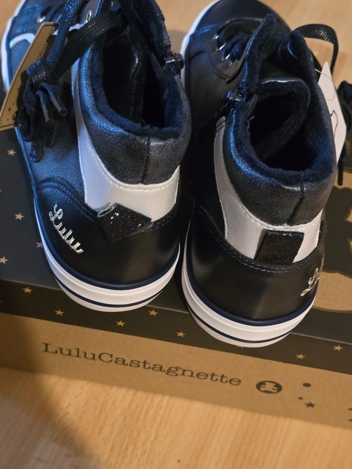 NEUVES (non portées) 🏷🏷🩷😍🤩superbes baskets chaudes pointure 35 fille🩷😍🤩 - photo numéro 5