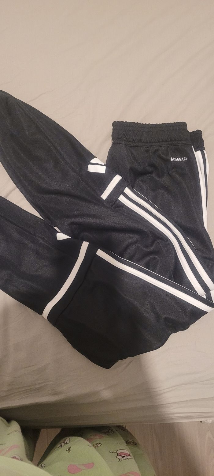 Jogging adidas neuf