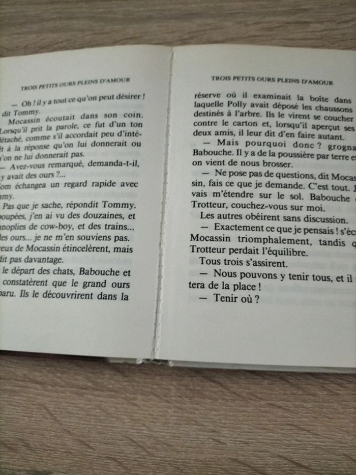 Livre Trois petits ours pleins d amour - photo numéro 4