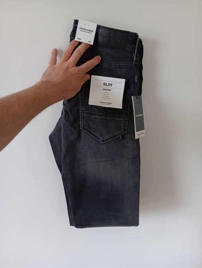 Jeans Jack & Jones neuf avec étiquette - photo numéro 3