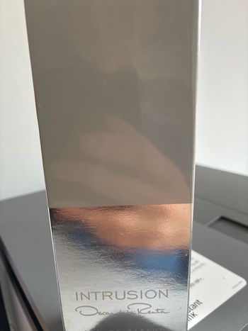 Oscar  d la Renta parfum intrusion  100ml