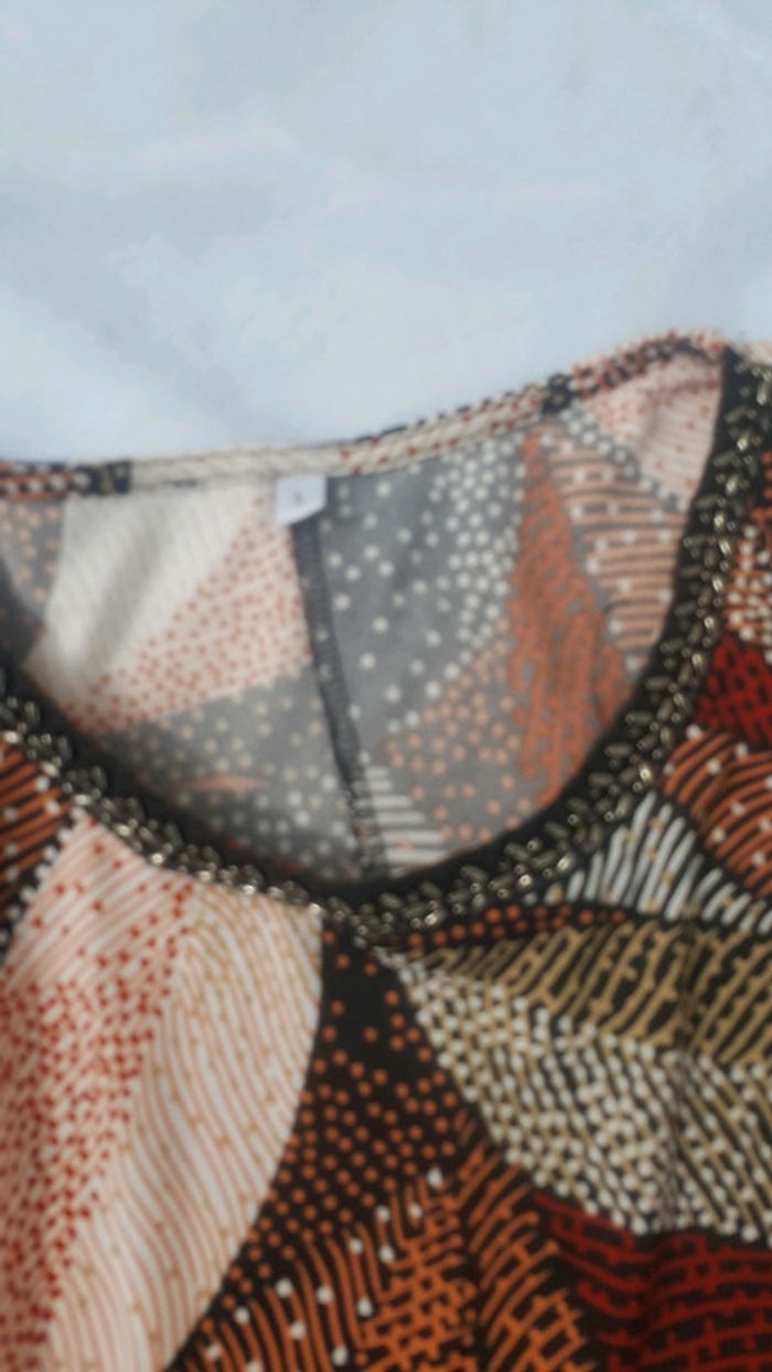 Haut tres tendance neuf taille 5 - photo numéro 3