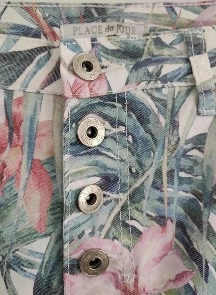 Pantalon jean fleuri - Place du Jour vintage - taille 38 - photo numéro 2