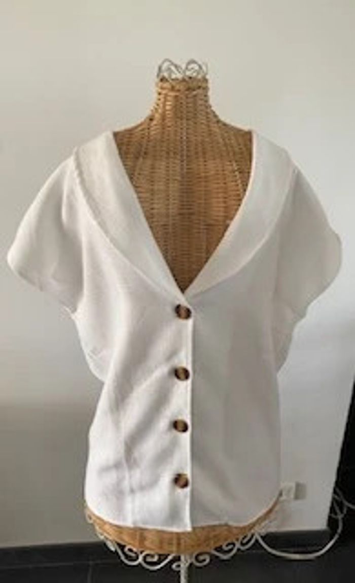 Chemise blouse blanche en lin et coton taille 38 / 40