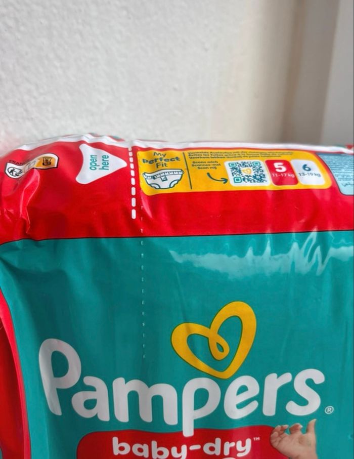 A l’UNITÉ - Pants Pampers baby dry - Couches Taille 5 - 11 à 17 kg - 72 couches - neuf - photo numéro 7