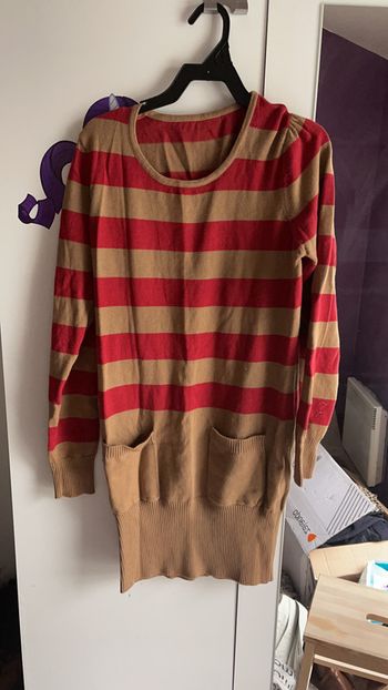 Très jolie robe pull taille 38