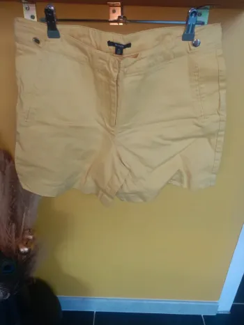 Short jaune Kiabi taille XL en très bon état