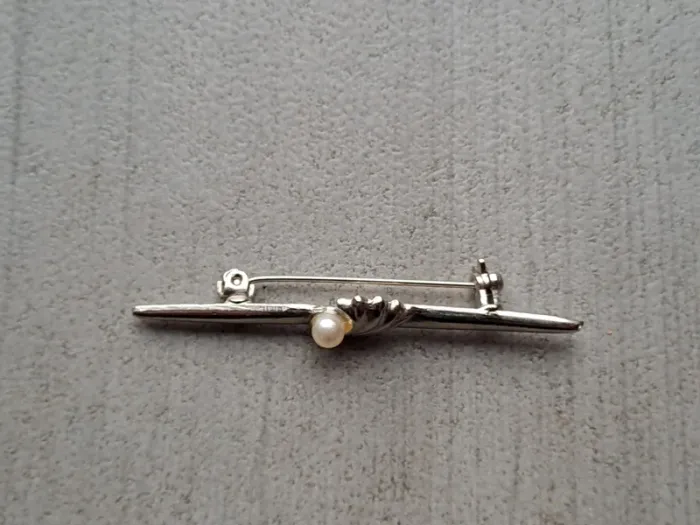 Broche vintage argenté perle - photo numéro 2