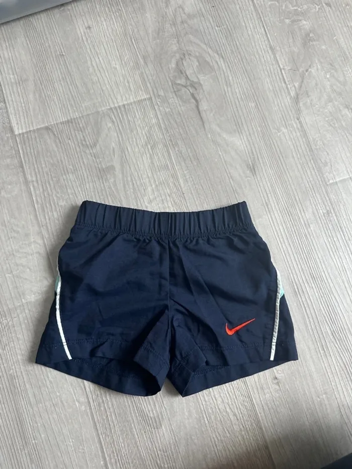 Short Nike
