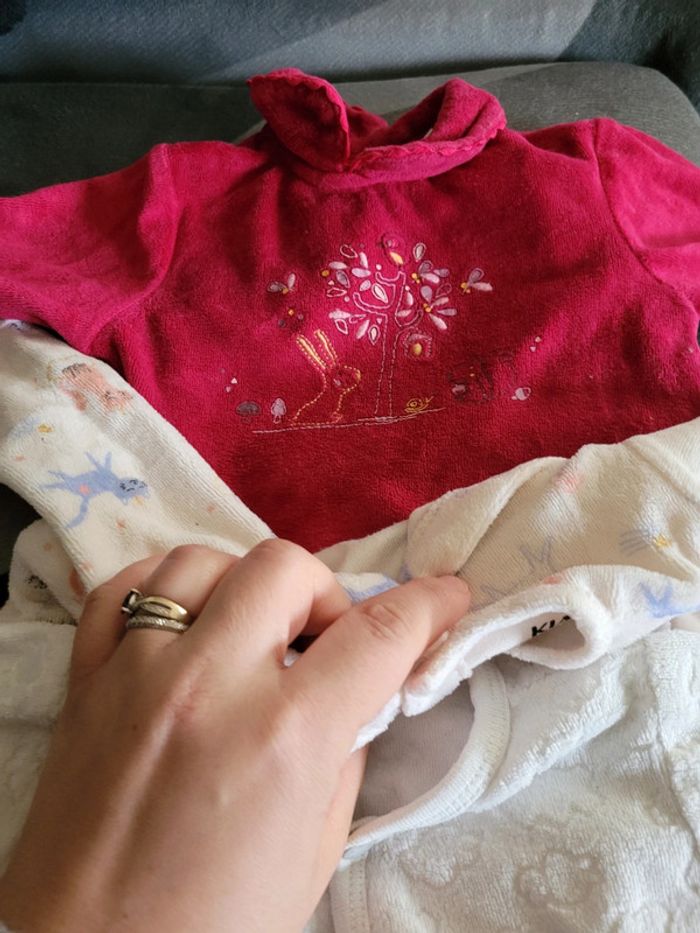 Lot pyjamas 1 mois - photo numéro 2