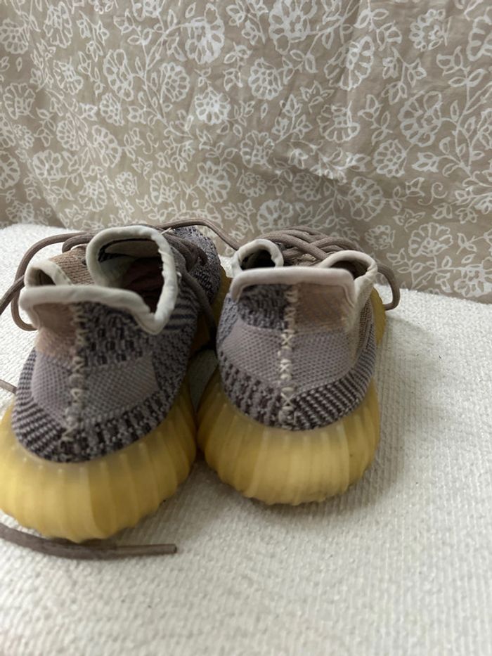 Baskets Adidas Yeezy Boost 350 p40 2/3 - photo numéro 3