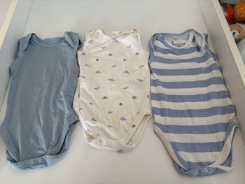 Lots de 6  bodies bébé garçon 6 mois