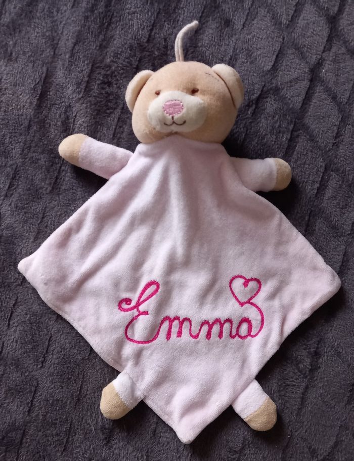 Doudou plat losange ours Nanna rose- Emma- Ilmaplast