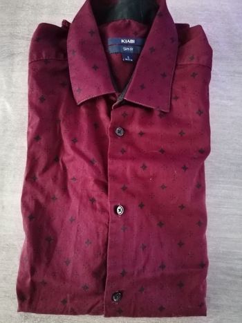 Chemise slim fit bordeaux et motif noir