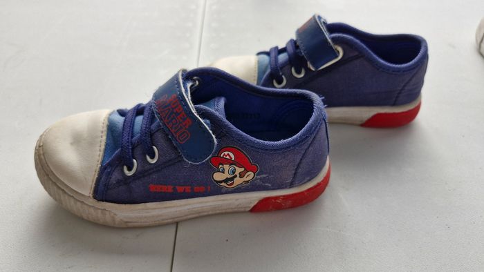 Baskets à scratchs Super Mario en 25 - photo numéro 1