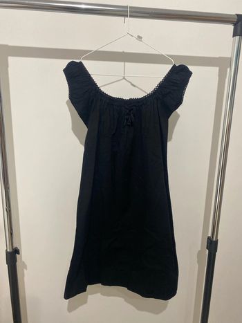 Robe noire fine légère