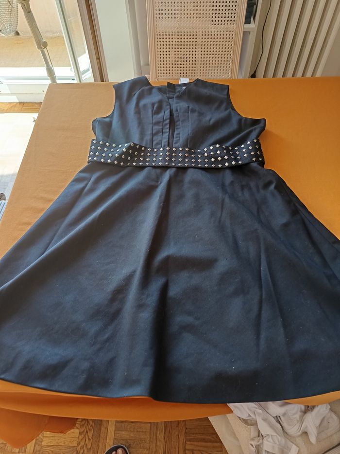 robe Xanaka