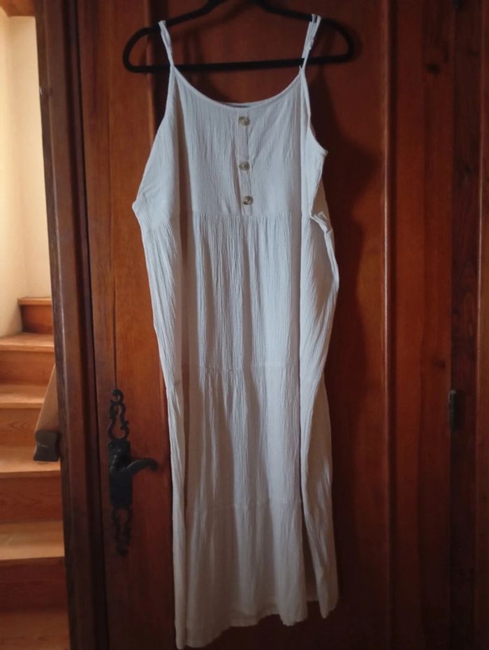 Robe beige T46