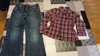 Ensemble bleu et rouge