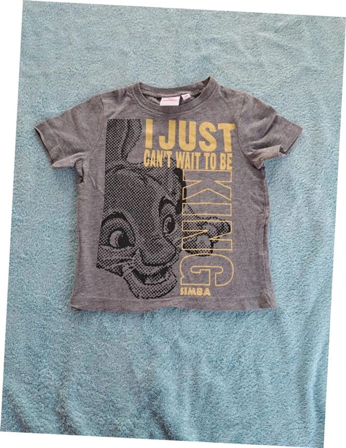 T-shirts Disney Simba Roi Lion 2ans gris et jaune