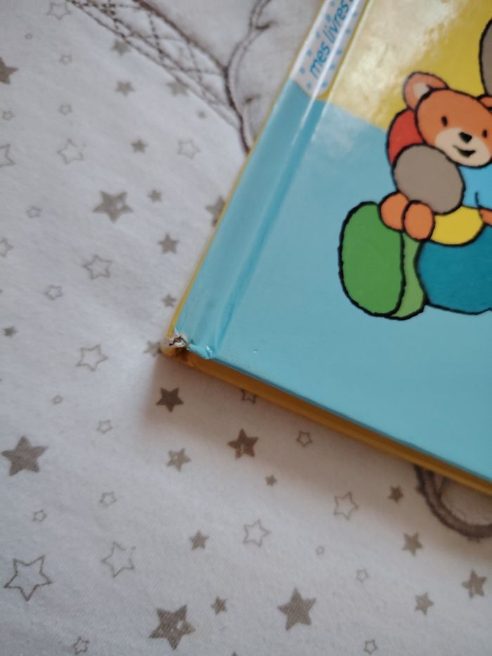 Livre T'choupi a toucher - photo numéro 2