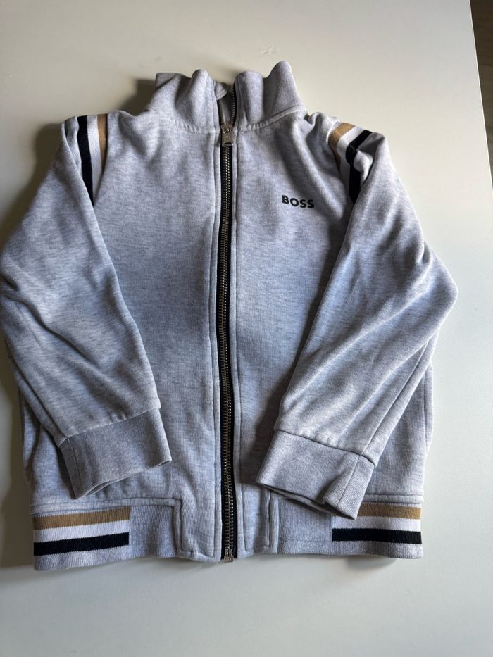 Sublime ensemble Hugo boss 5 ans - photo numéro 6