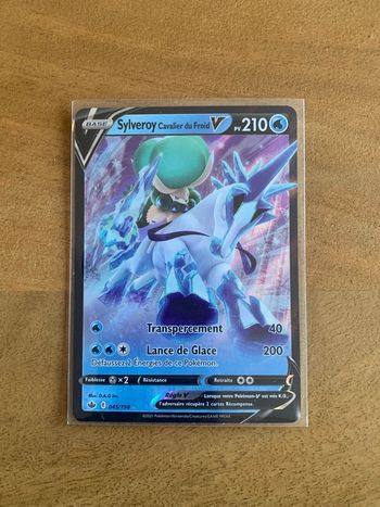 Carte Pokemon Sylveroy V 045/198