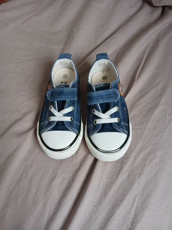 Basket taille 24