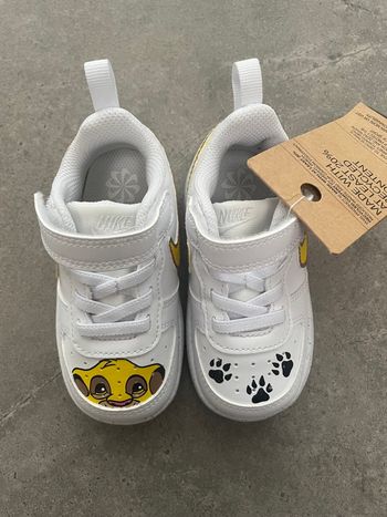 Paire de basket Nike le roi lion 