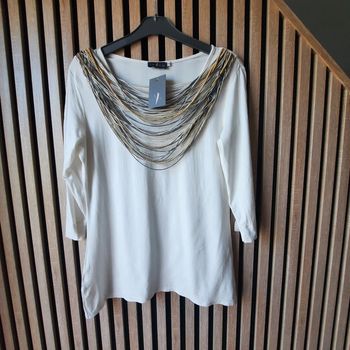 Superbe haut Neuf  décolleté collier de perles Vango T 40