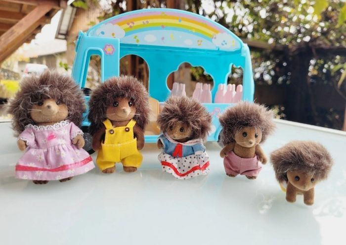 Sylvanian Families 🌈 Bus arc-en-ciel sunshine 🌈 avec famille Herisson - photo numéro 2