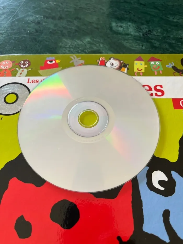Livre + CD Les premières comptines des tout petits - photo numéro 2