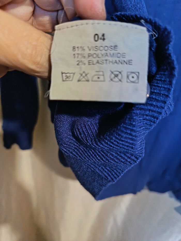 pull bleu de Nina Kalio 40 réf 102 C9 - photo numéro 2