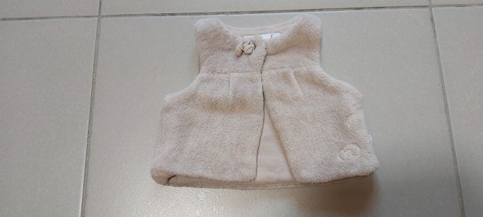 Gilet sans manche 6 mois