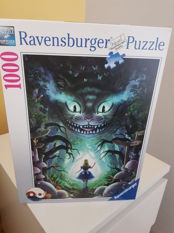 Puzzle Disney Ravensburger 1000 pièces Alice Aventure