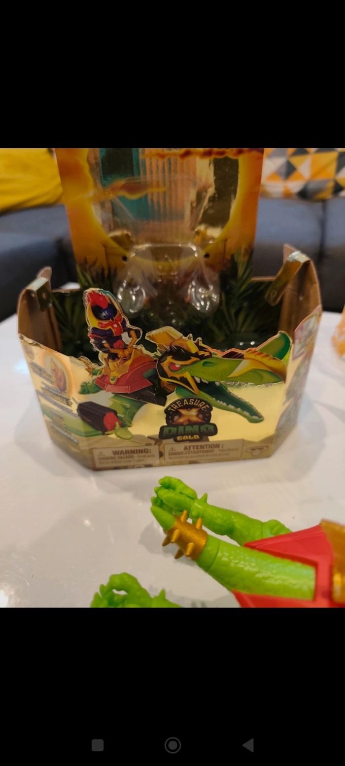 Dino gold Ptéranodon dans sa cage - photo numéro 6